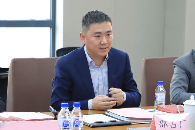 邵總-定_副本.jpg 邵總-定_副本.jpg